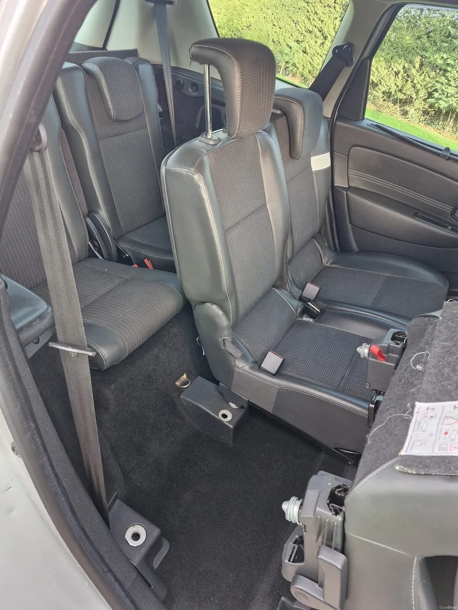 Renault Scenic 7 Seater Taxed & Tested - Image 6