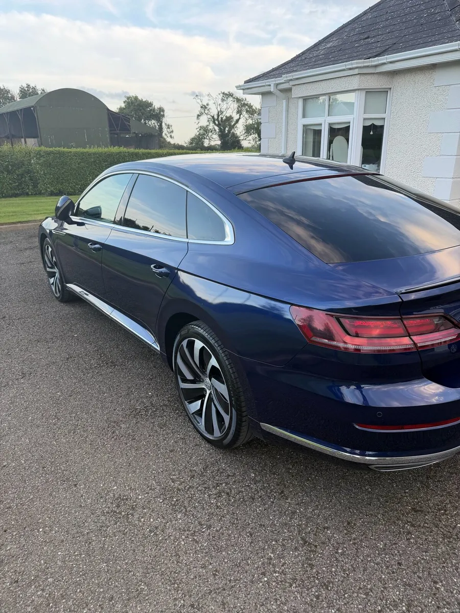 Volkswagen Arteon 2.0 TDI R-LINE - Image 3