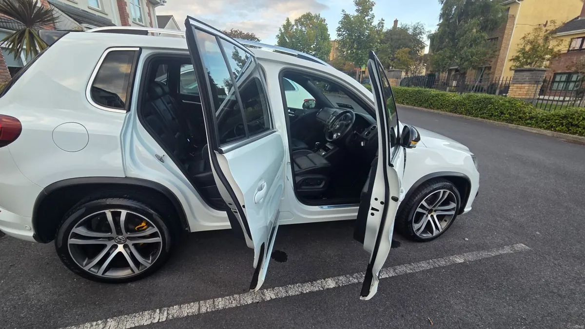 2016 VW Tiguan R-Line 1.4 TSI Auto | Only 54K KM - Image 5