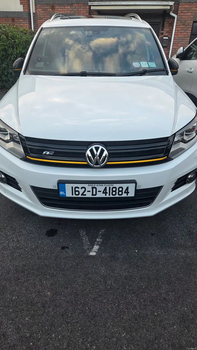 2016 VW Tiguan R-Line 1.4 TSI Auto | Only 54K KM - Image 1