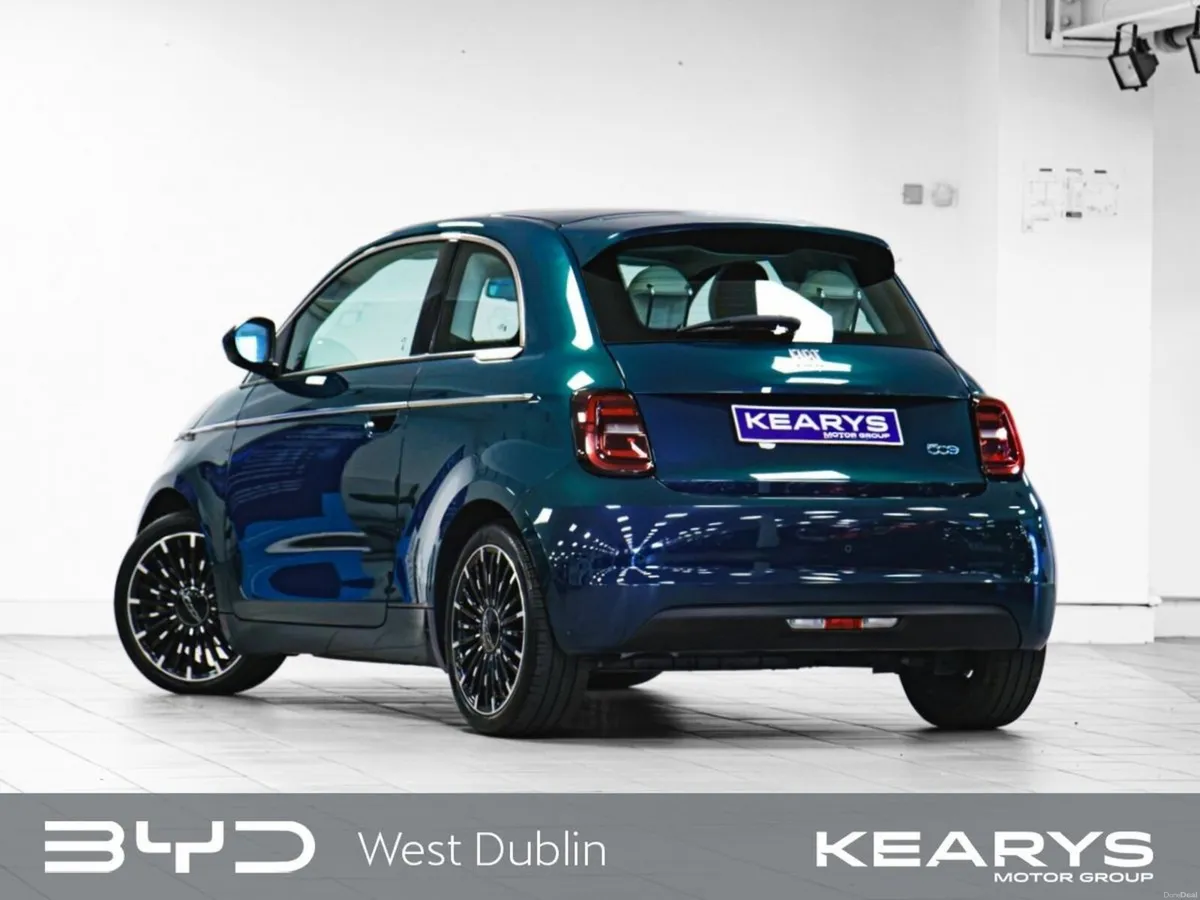 Fiat 500e 500 E LA PRIMA 42KWH 3DR AUTO - Image 2