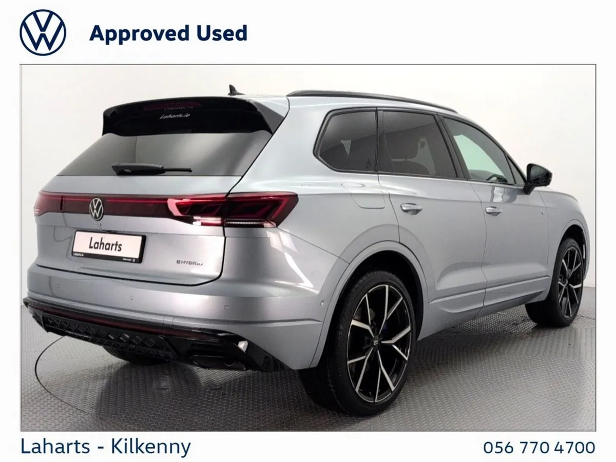 Volkswagen Touareg R 3.0TSI 462HP PHEV *EX DEMO - - Image 3