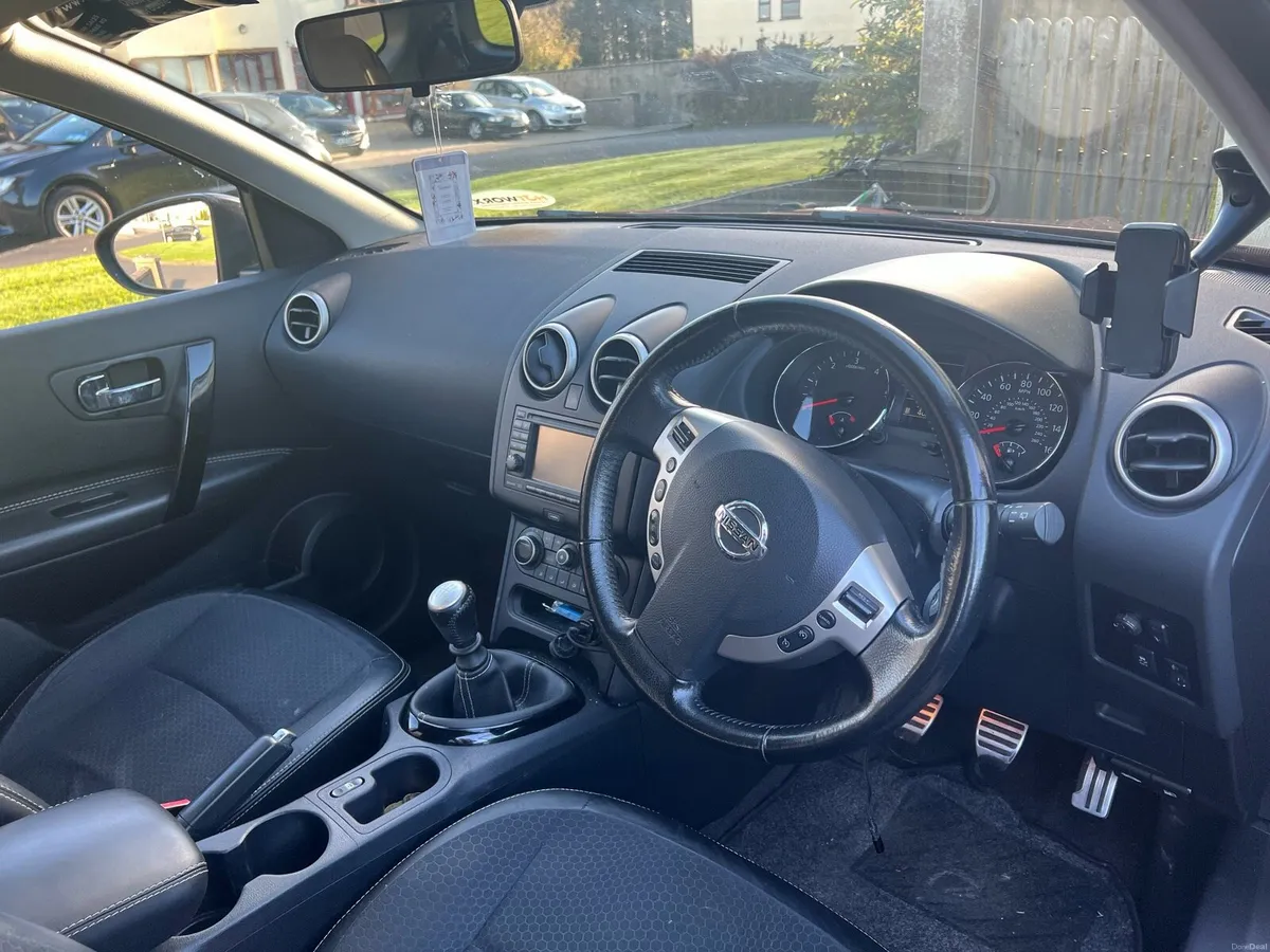 Nissan Qashqai +2 - Image 2