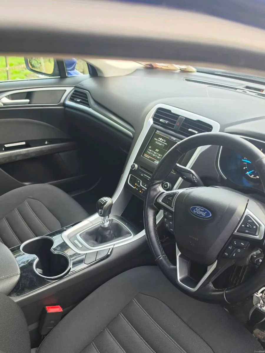 Ford mondeo 2015 2.0 Diesel   price is 2950€ - Image 6
