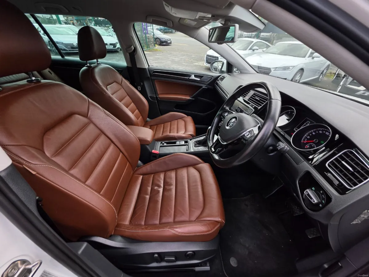 Volkswagen Golf LEATHER ESTATE ( 152 REG 1.4 FULL - Image 2