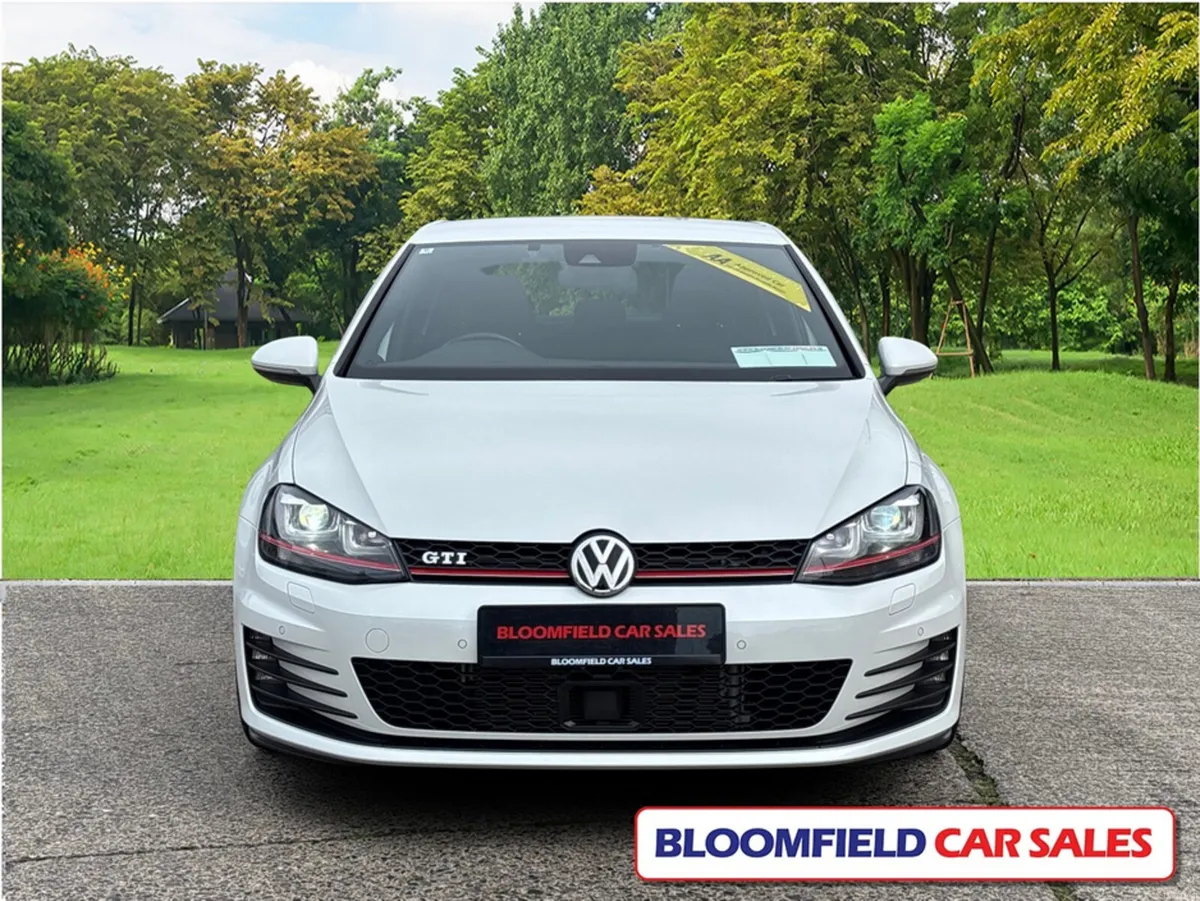 Volkswagen Golf GTI 2.0 , DSG // ULTRA LOW MILEAGE - Image 2