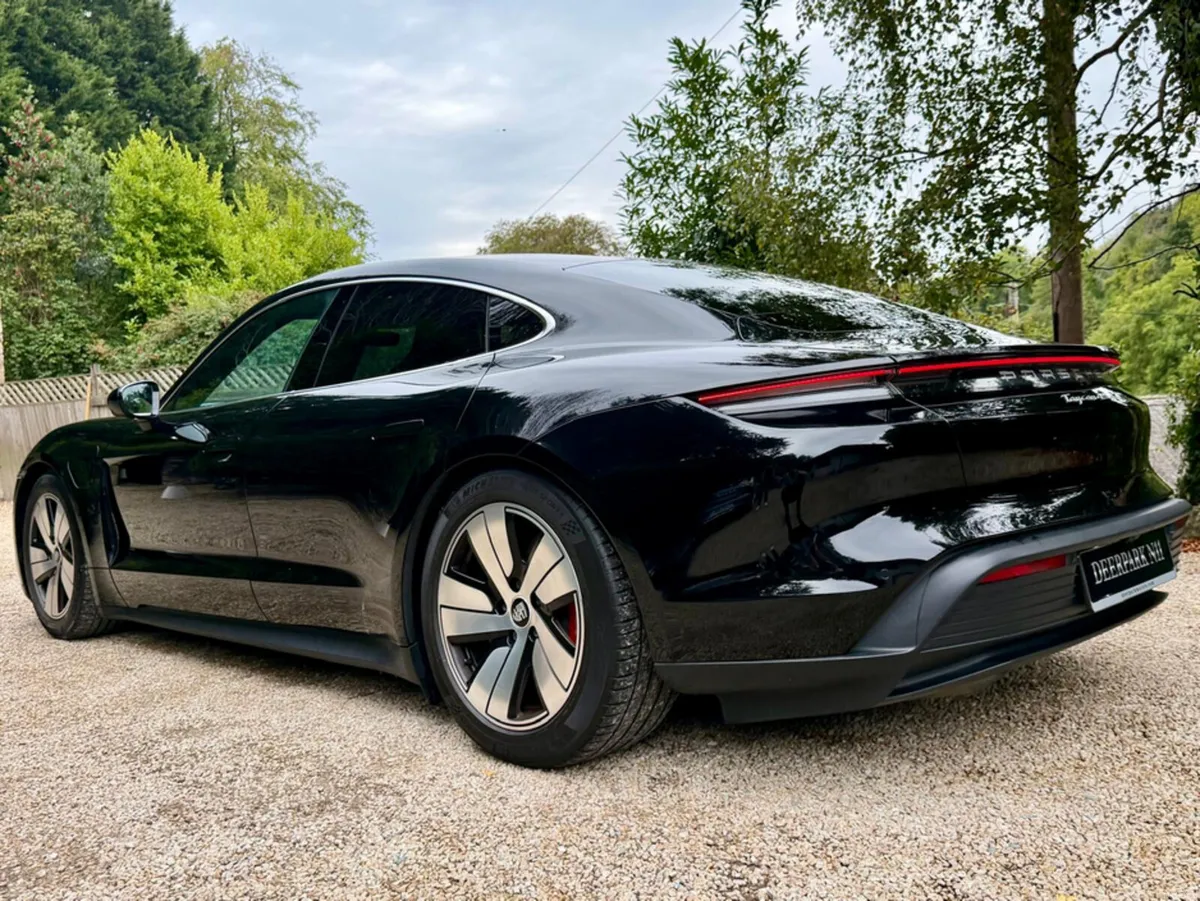 Porsche Taycan 4S *563  bhp….Performance Battery P - Image 6