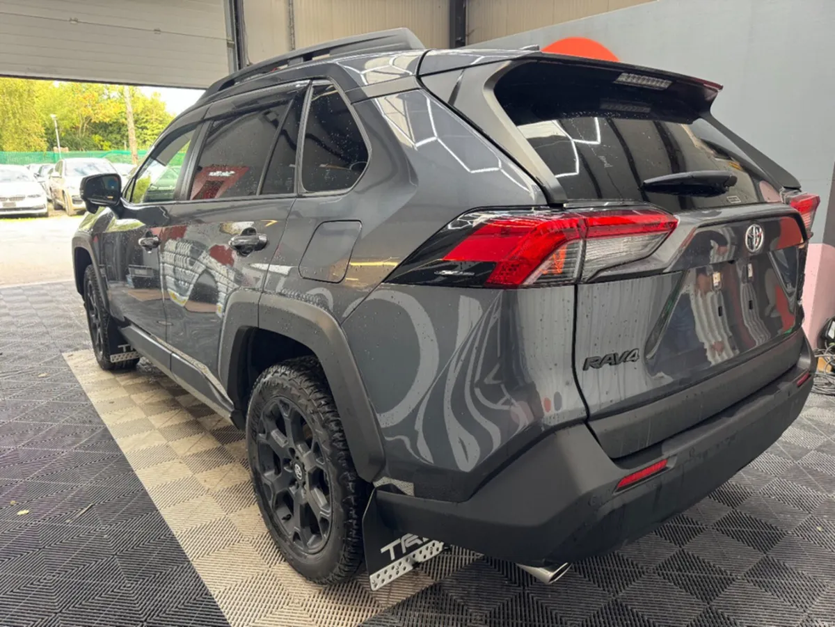 Toyota RAV4 2025 TOYOTA RAV4 HV ADVENTURE OFFROAD - Image 5