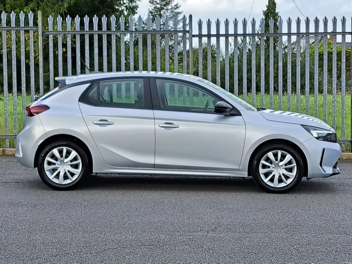 Opel Corsa SC 1.2 75BHP - Image 4