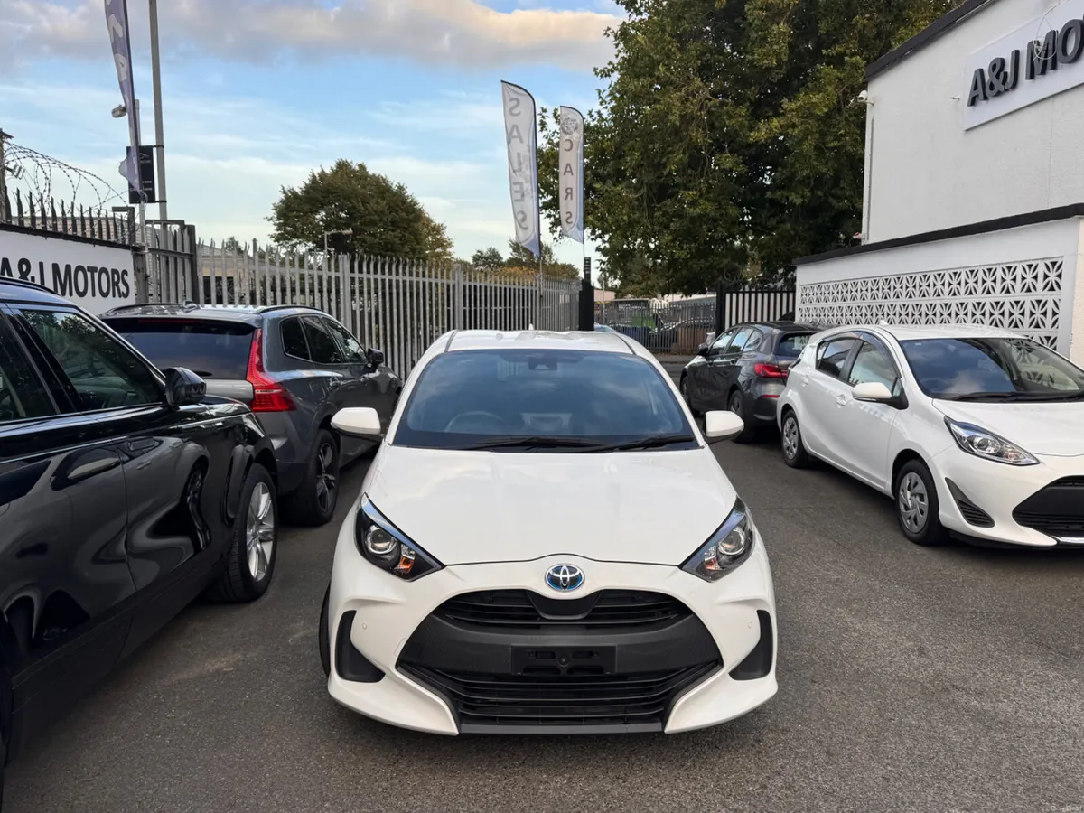 2021 TOYOTA YARIS 1.5 HYBRID - Image 3