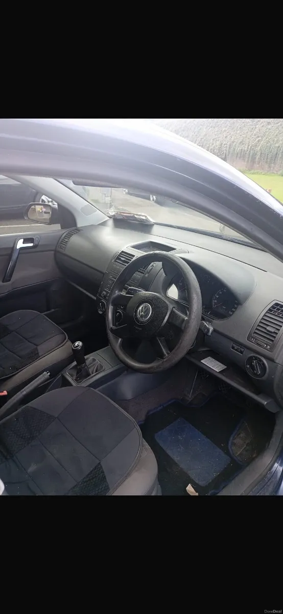 Volkswagen Polo 2006 - Image 2