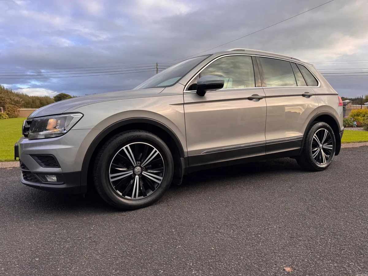 2018 Volkswagen Tiguan SE NAV Auto - Image 1
