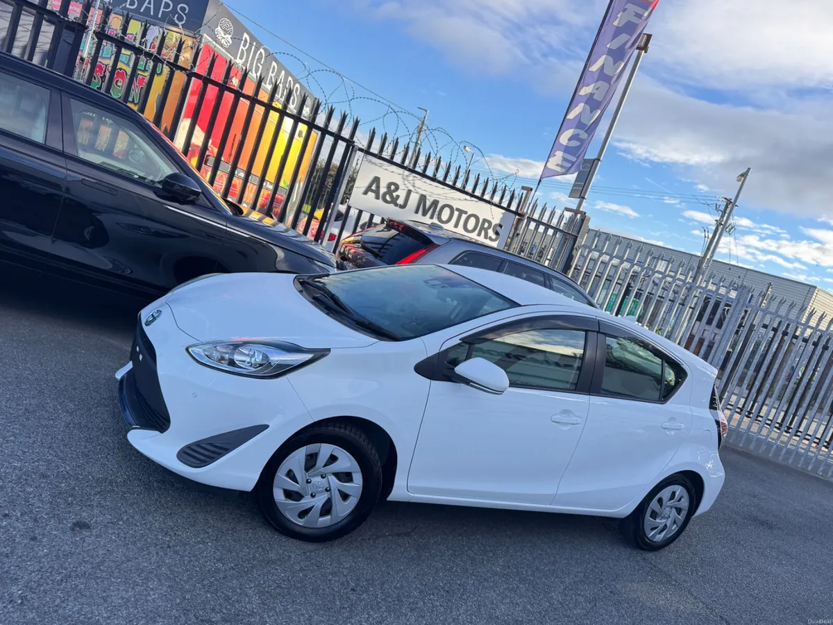 2021 TOYOTA AQUA 1.5 HYBRID - Image 2