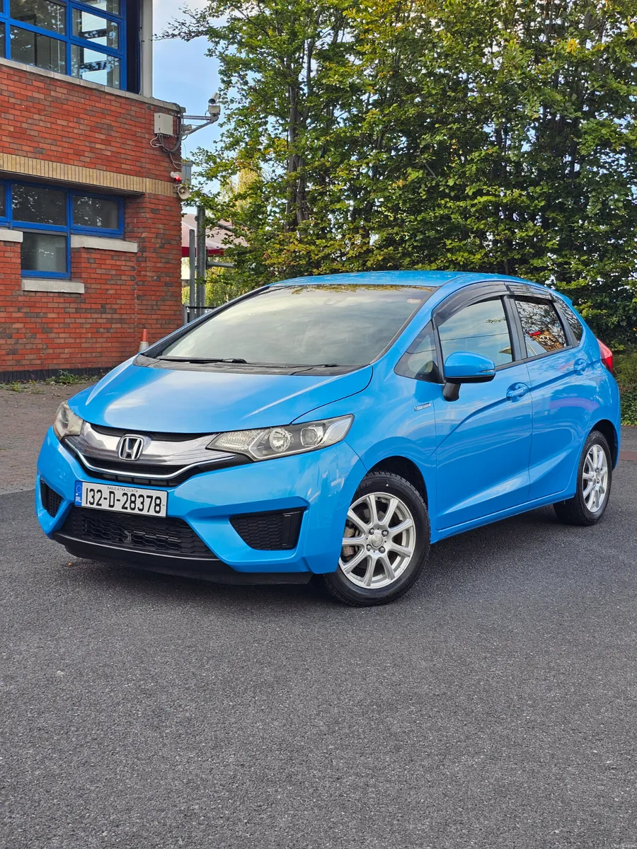 Honda Fit Hybrid Automatic 1.5 - Image 1