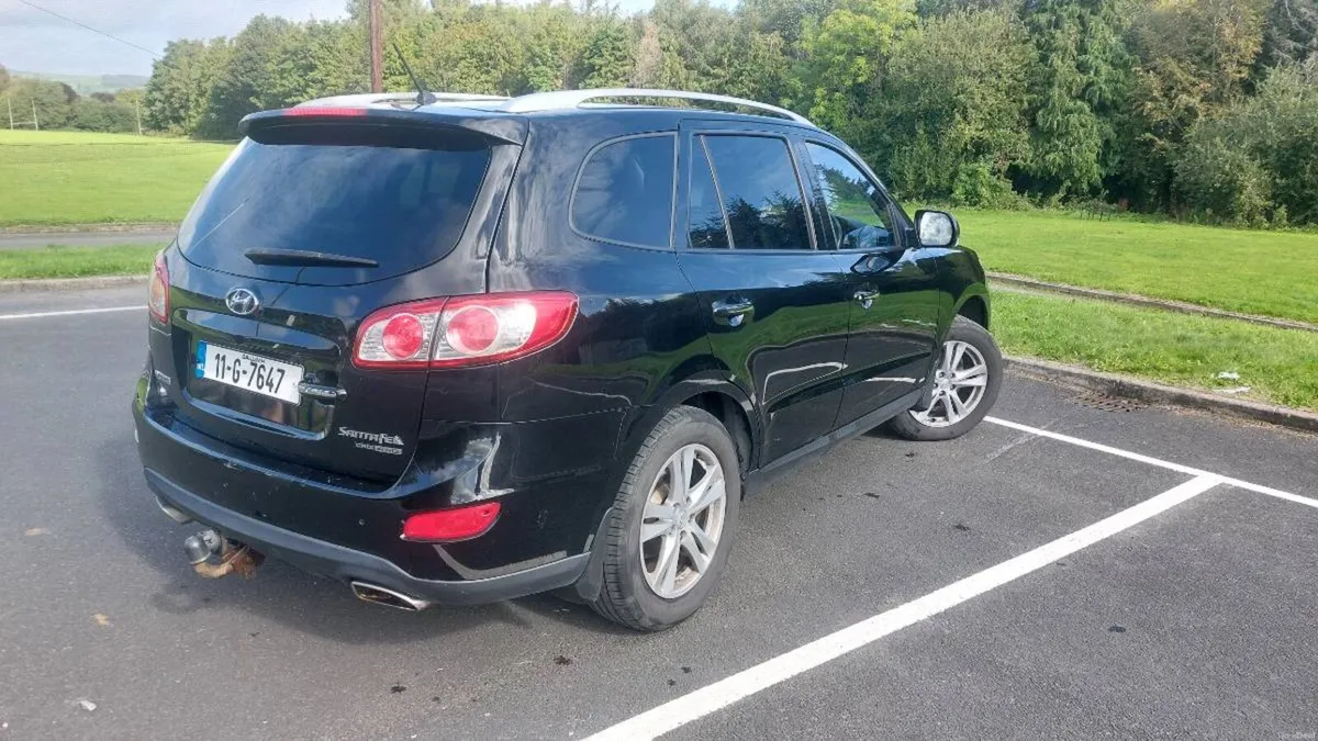 Hyundai Santa Fe 4x4 2011 - Image 6