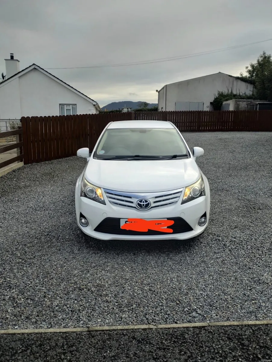 Toyota Avensis 2012 - Image 5
