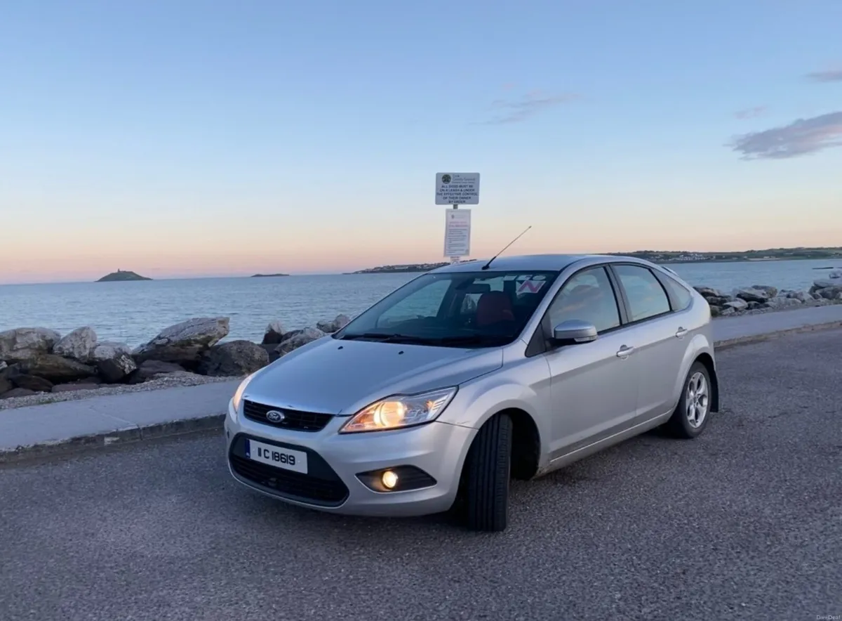 Ford Focus 2011 - Image 1