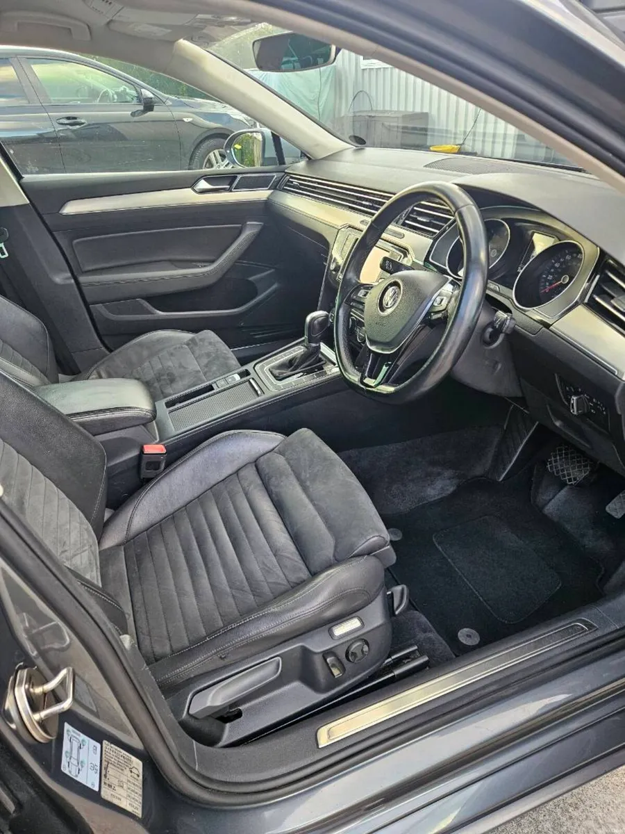 2015 VW PASSAT GT 2.0 TDI DSG HIGHLINE - Image 4