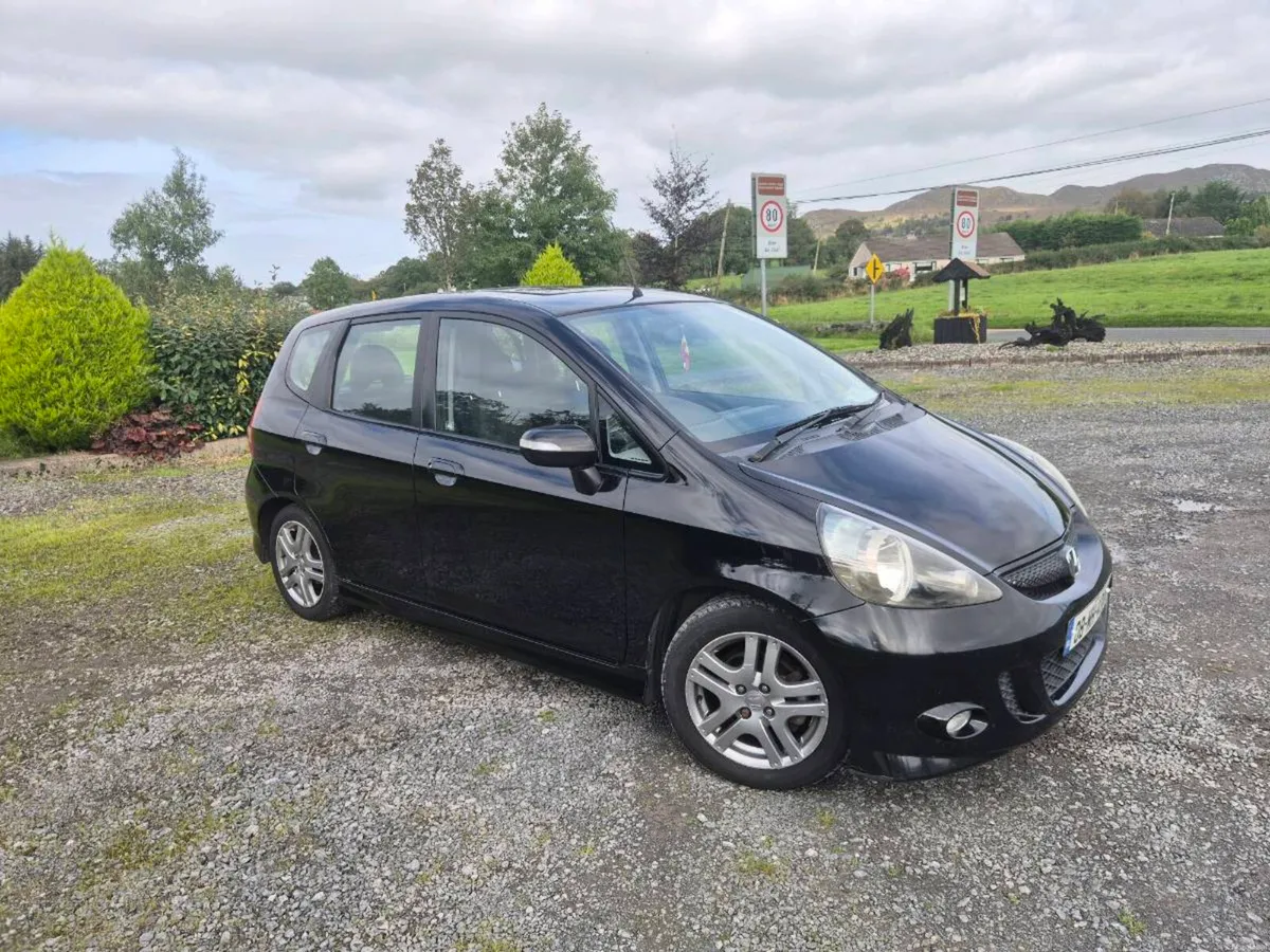 Honda Jazz Automatic - Image 2