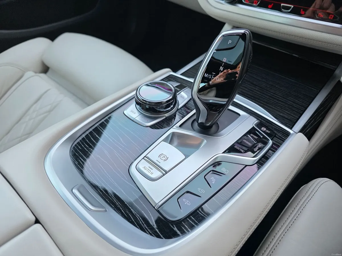 BMW 745e M Sport - As New - 1 Yr BMW Ext. Warranty - Image 6