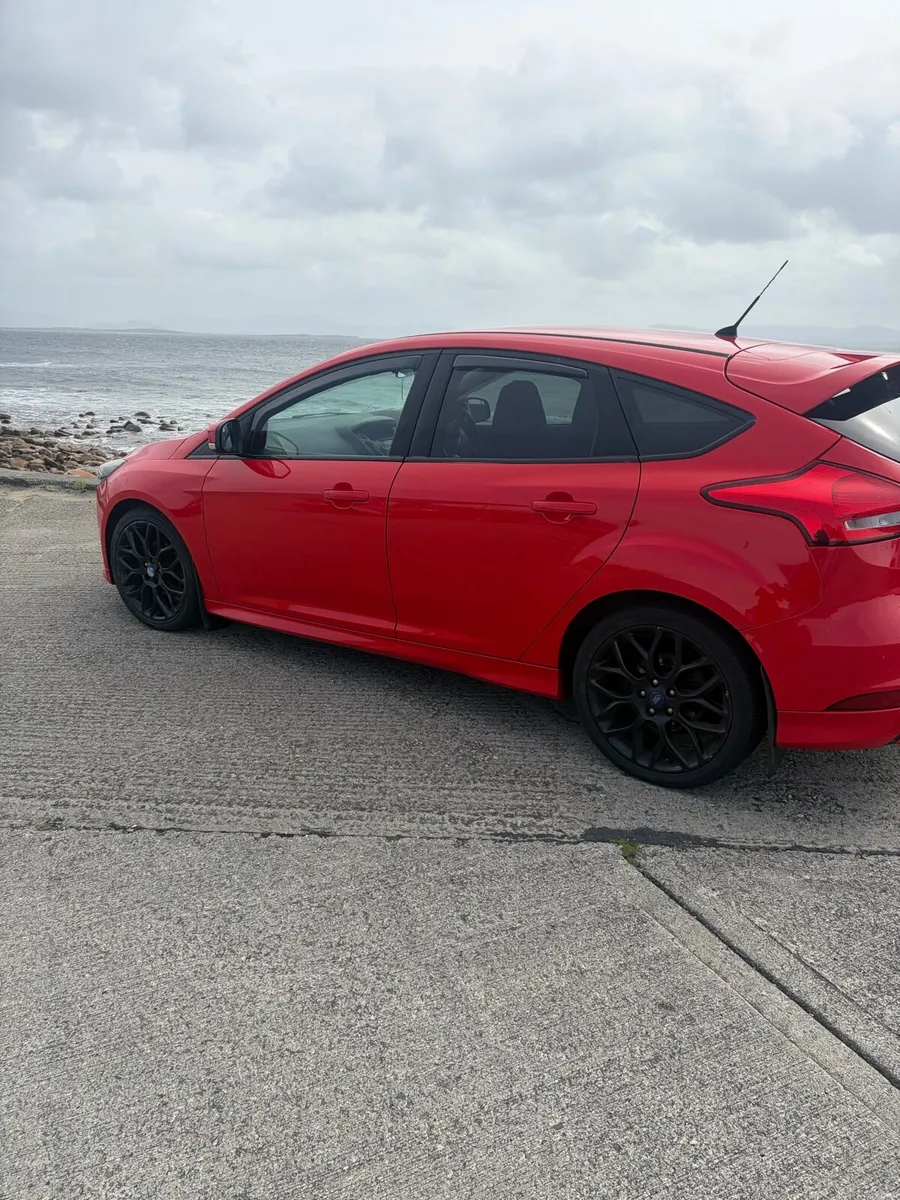 Ford Focus zetec s - Image 3