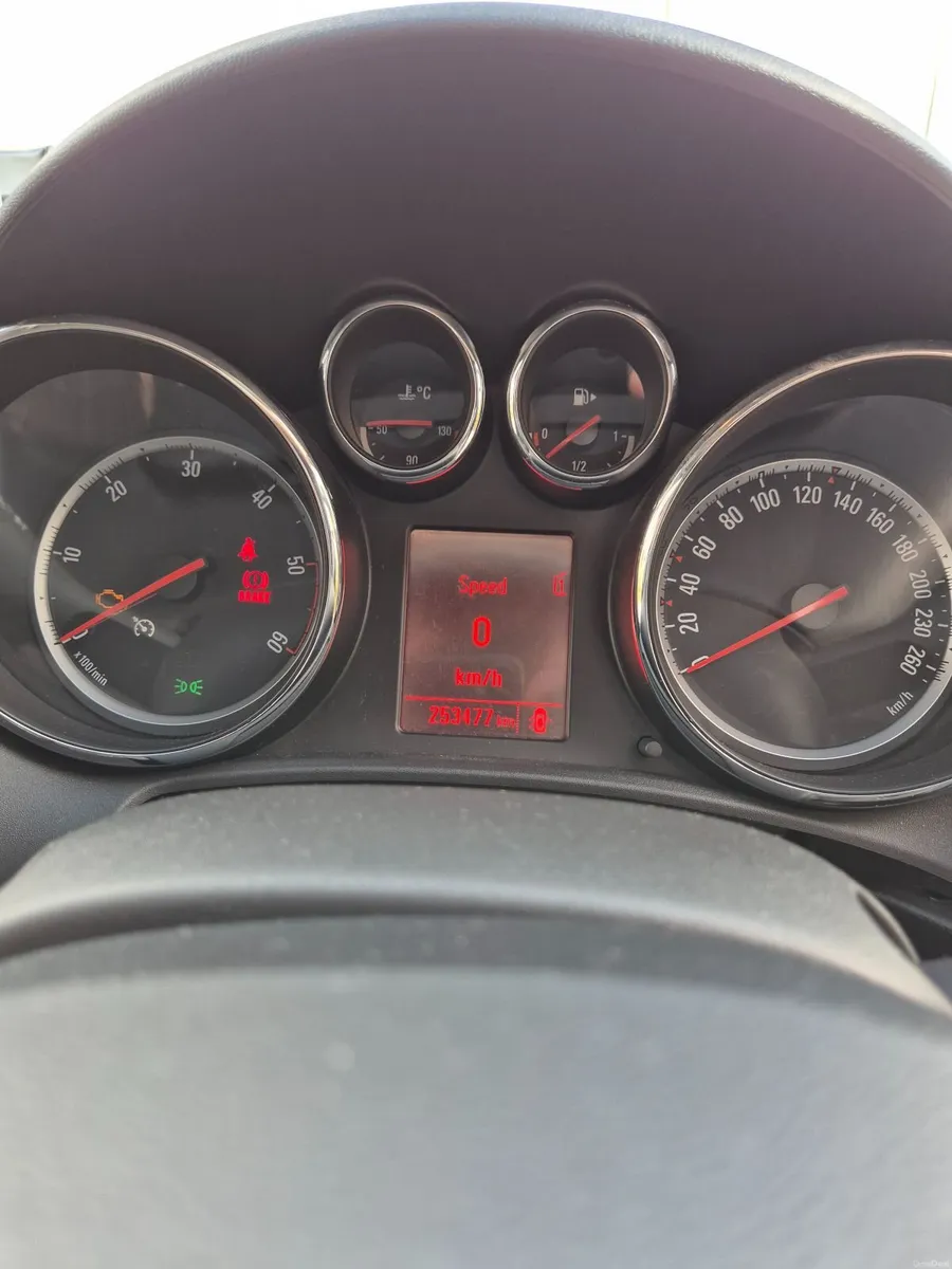 2013 Opel Astra J 1.3 CDTI - Image 4