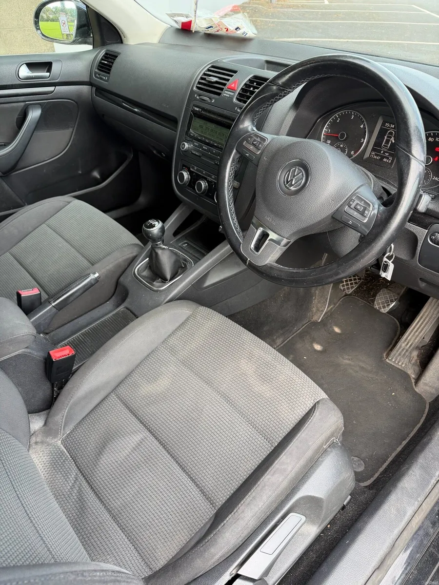 Volkswagen Jetta - Image 4