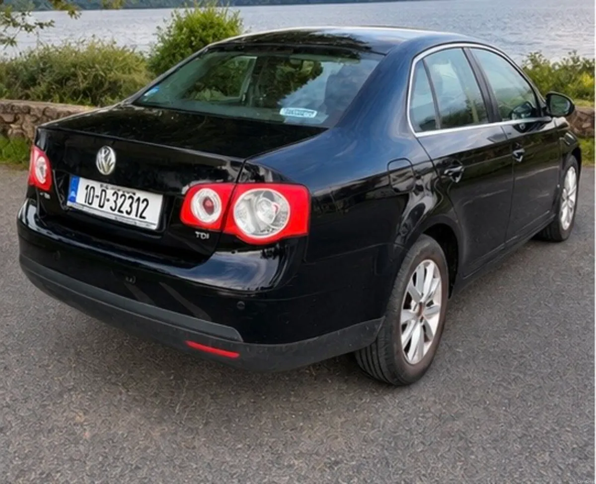 Volkswagen Jetta - Image 2