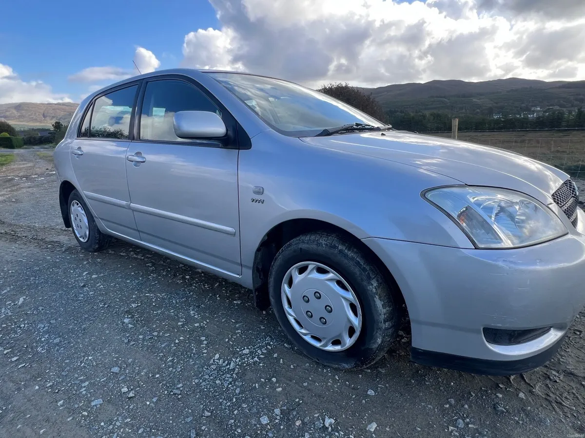 Toyota Corolla 2002 - Image 2