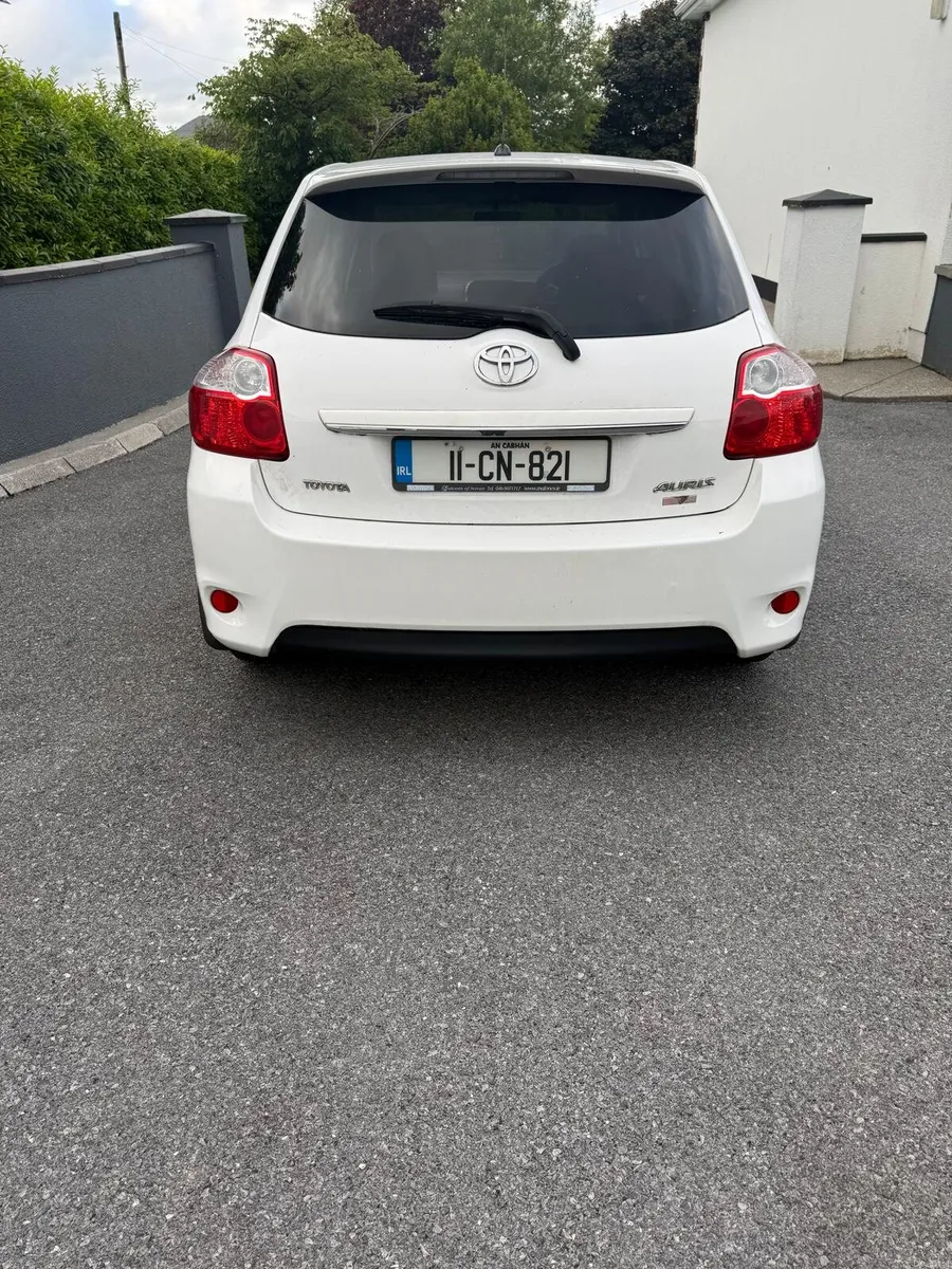 Car - Image 3