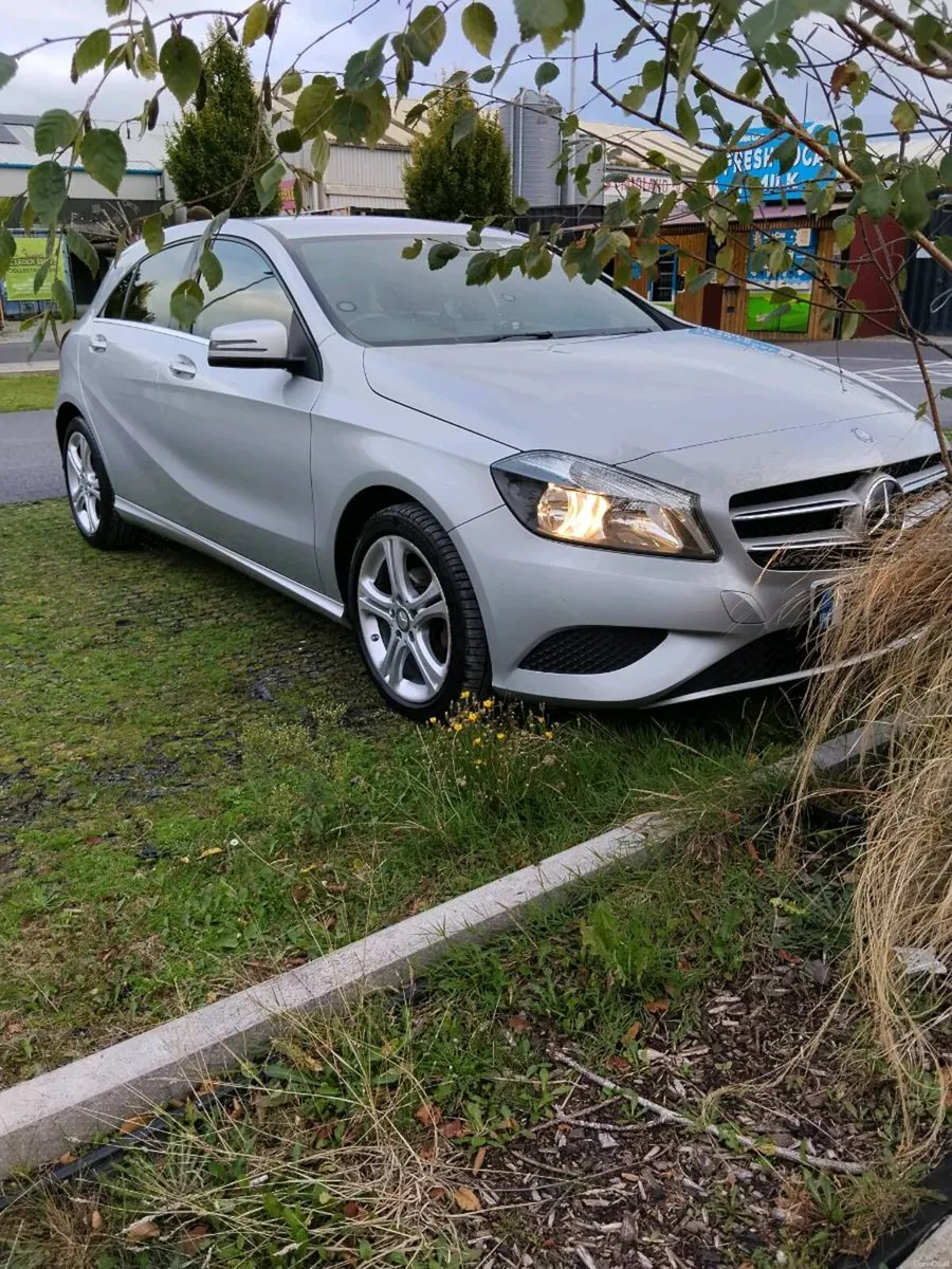 Mercedes a180d 2015 NCT 3/27 - Image 2