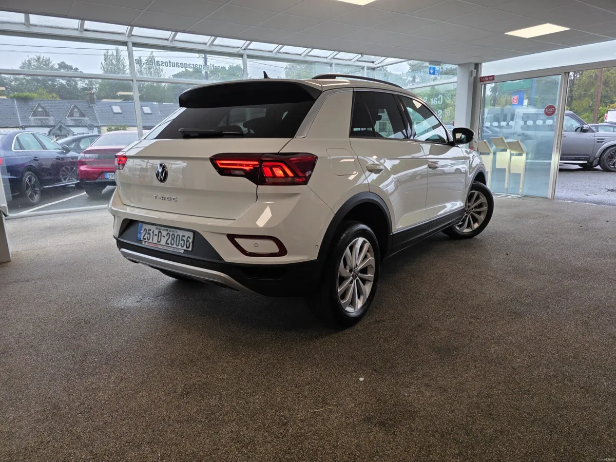 Volkswagen T-ROC EDITION 75 1.0TSI M6F 116HP 2025 - Image 4
