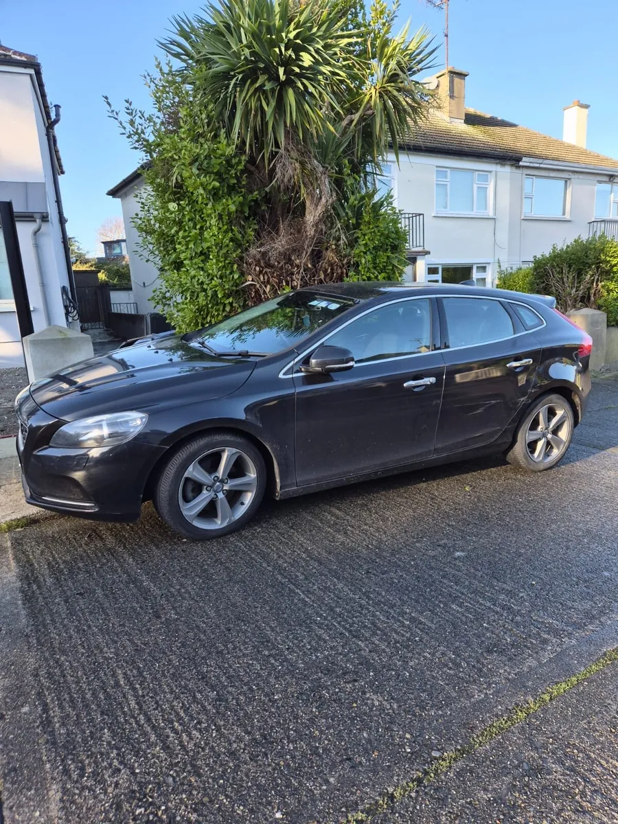 Black Volvo V40 - Image 1