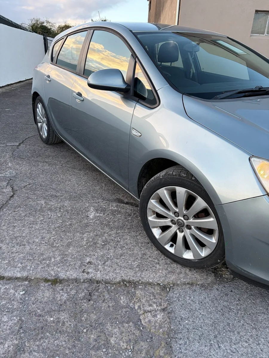 Opel Astra 1.3 cdti - Image 2