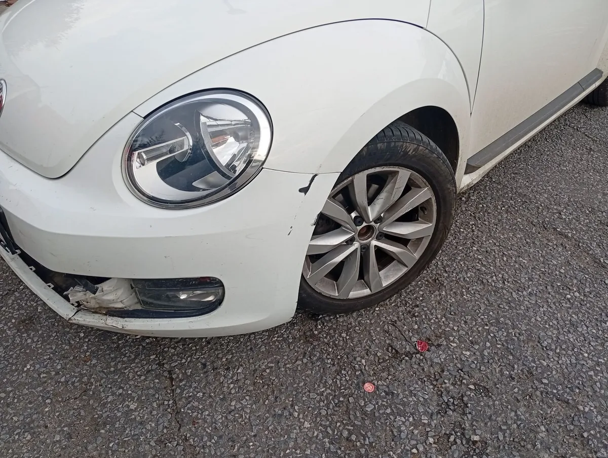 VW Beetle 151 Needs front & back bumpers - Image 2