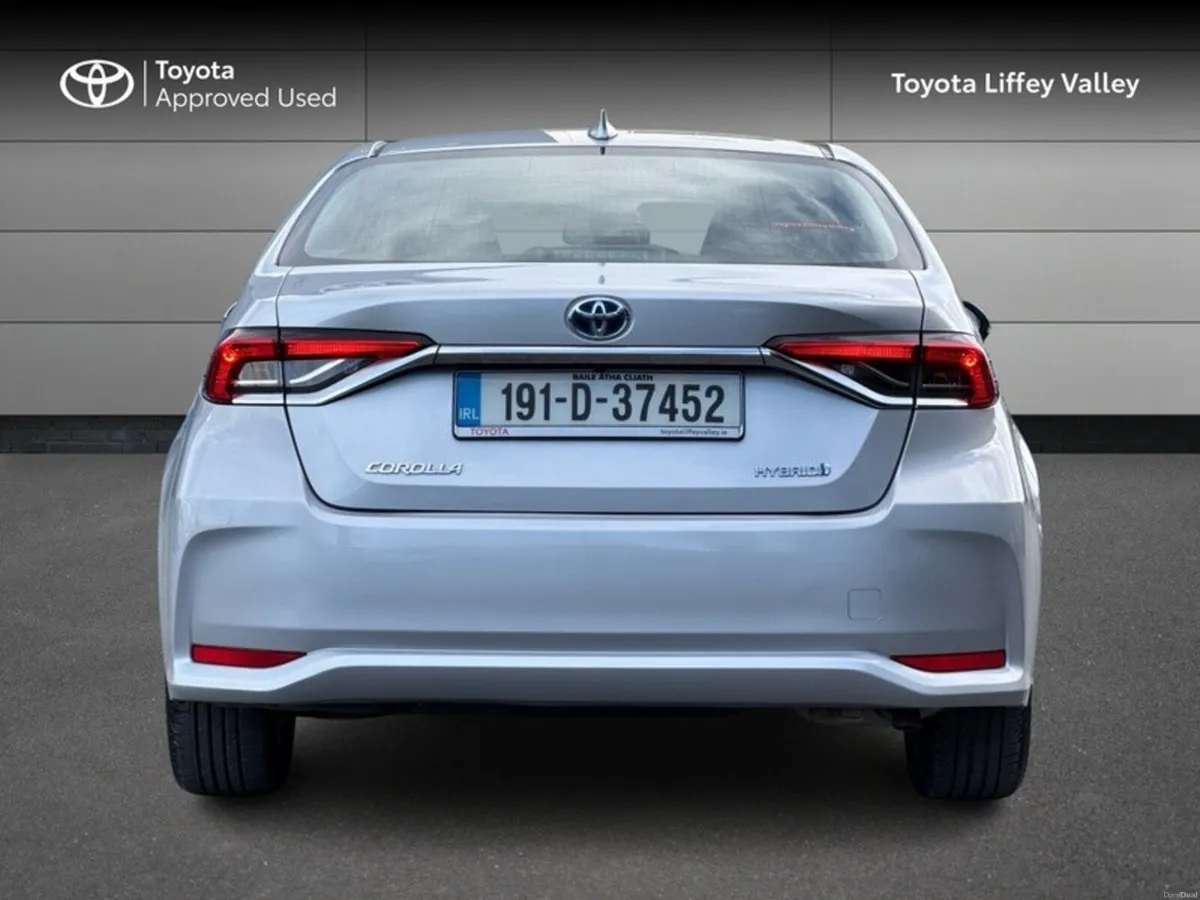 Toyota Corolla COROLLA HYBRID LUNA SAL - Image 4