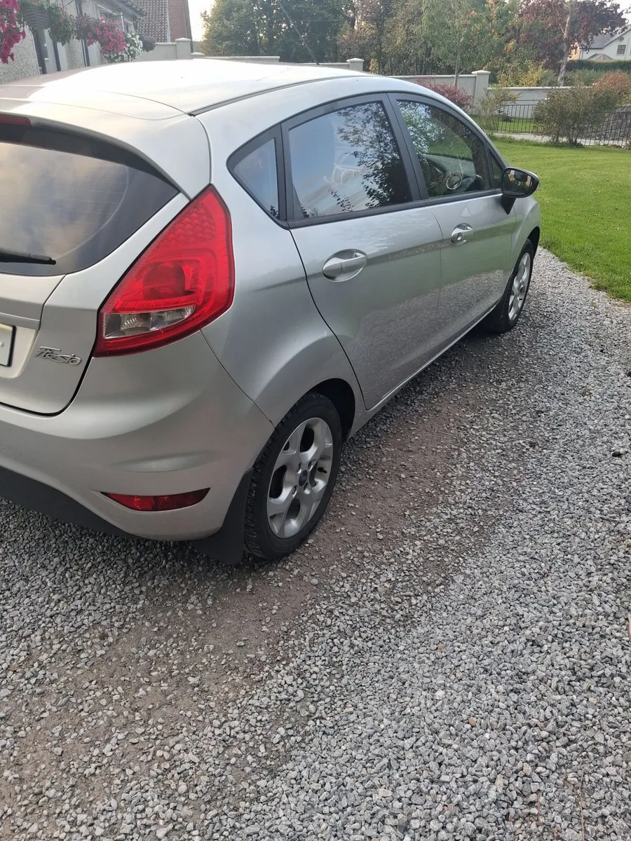 Ford Fiesta 2012 - Image 4