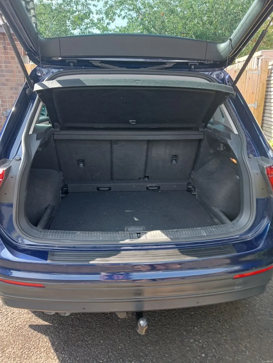 Volkswagen Tiguan 2019 - Image 3