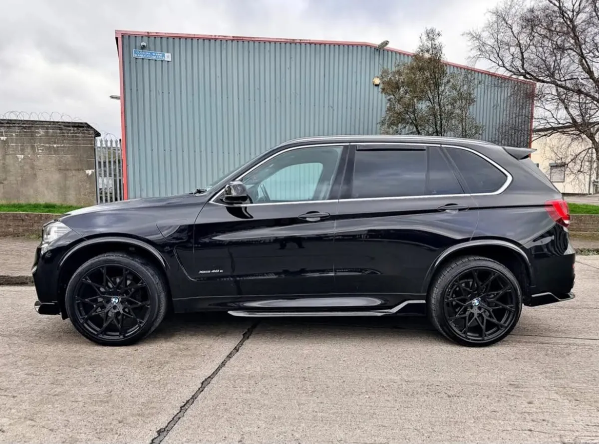 BMW X5 2015 - Image 2