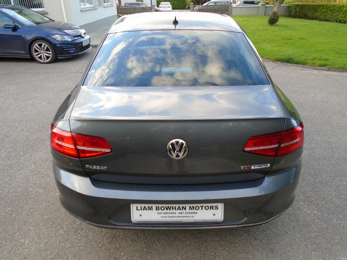 Volkswagen Passat 2015,Highline,heated seats,xenon - Image 5