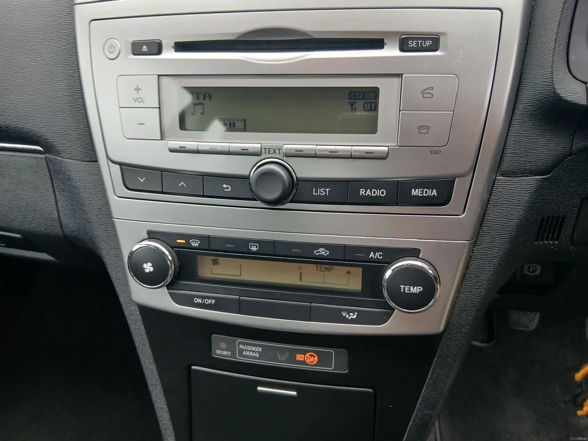 Toyota Avensis 2014 - Image 3
