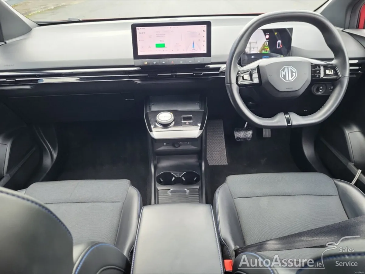 MG 4 TROPHY EV 64WKH Long Range *** Sat Nav / 360 - Image 3