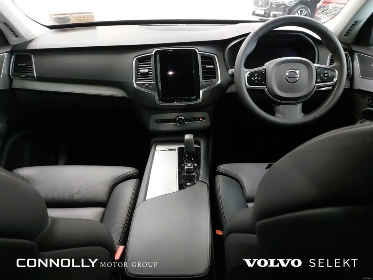 Volvo XC90 T8 Core AWD R/C 7S 455HP 5D A - Image 4