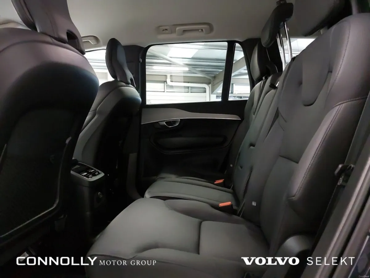 Volvo XC90 T8 Core AWD R/C 7S 455HP 5D A - Image 6