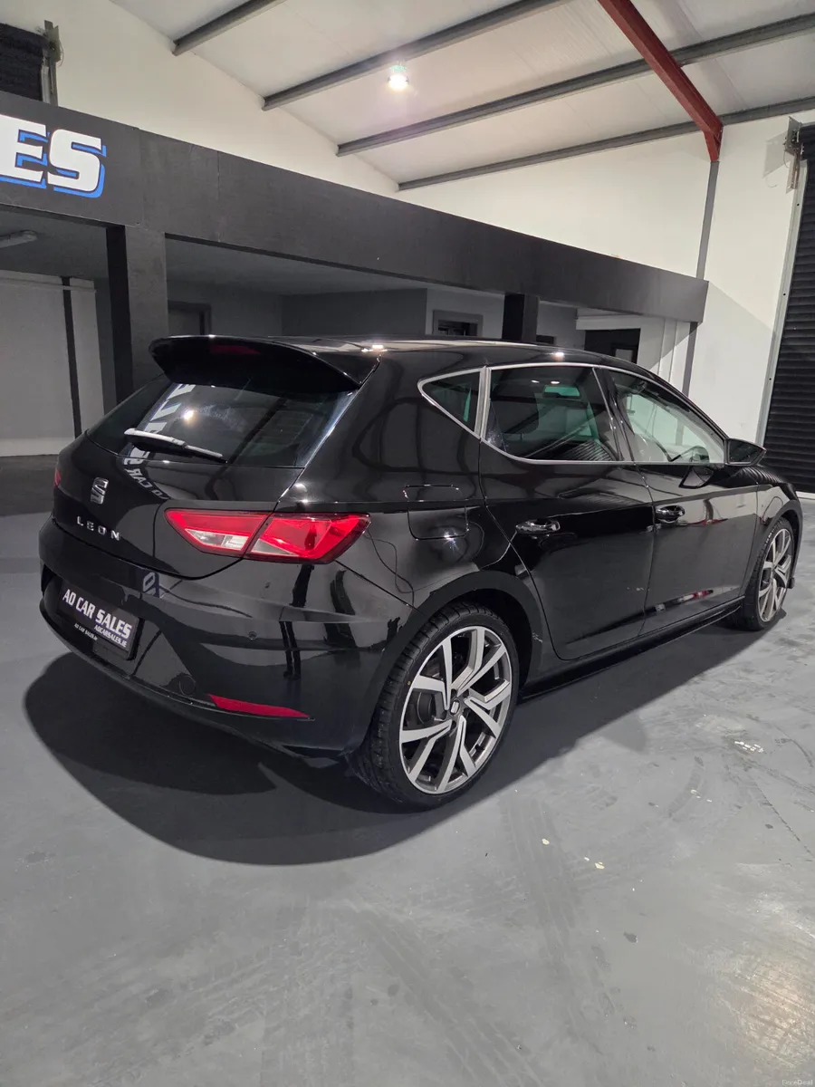 SEAT LEON 1.6 TDI SE DYNAMIC DSG - Image 5