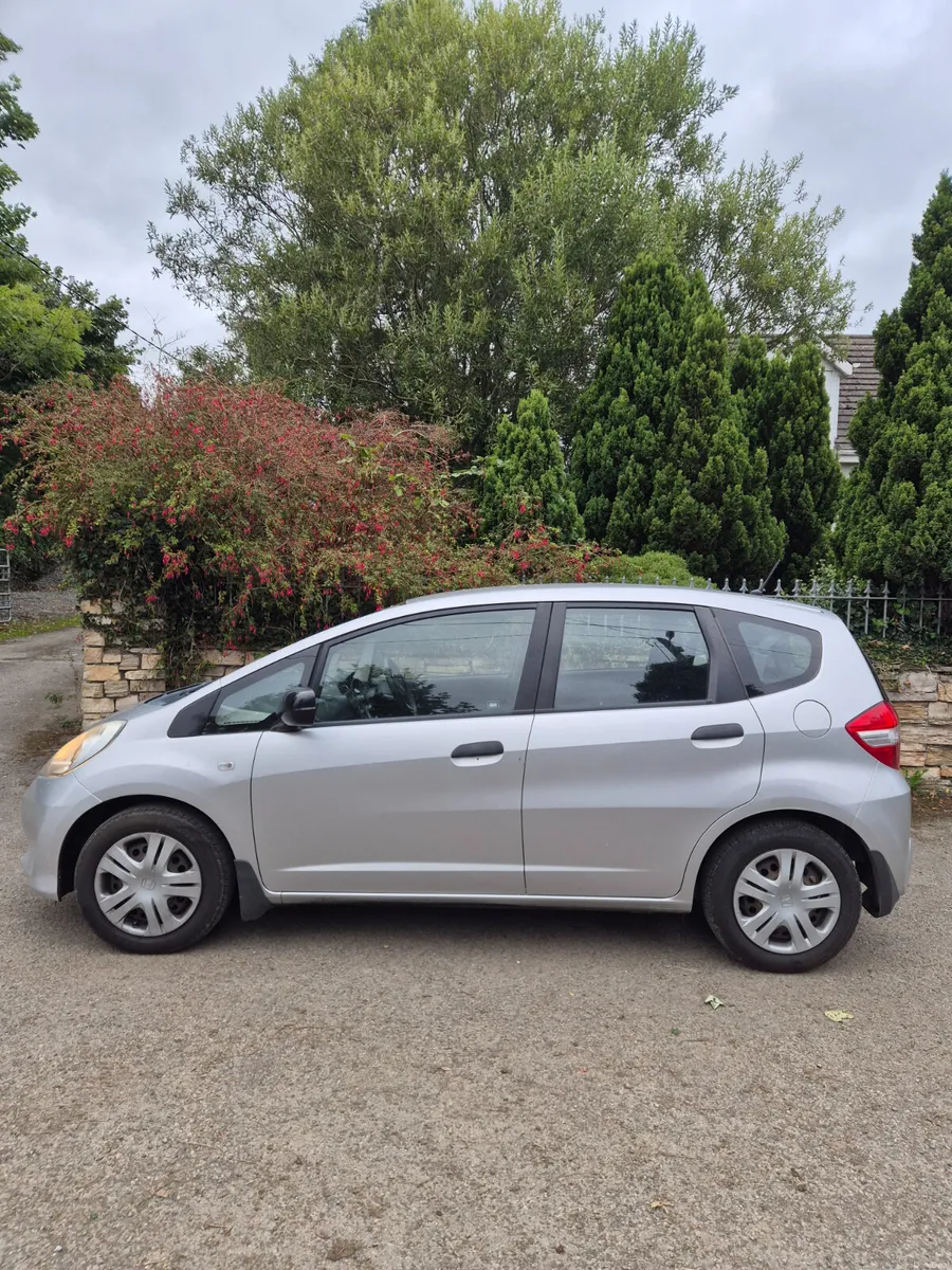 Honda Jazz 2011 1.2 petrol - Image 5