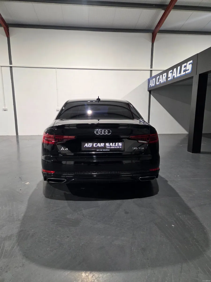 Audi A4 2019 2.0 tdi s-line black edition spec - Image 6