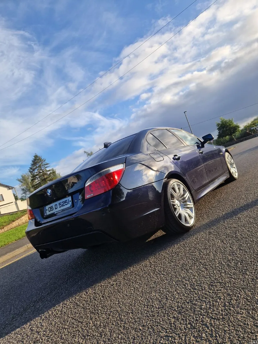 BMW 525i M SPORT - Image 6