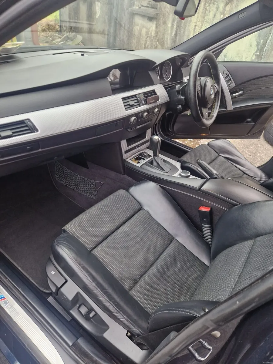 BMW 525i M SPORT - Image 2