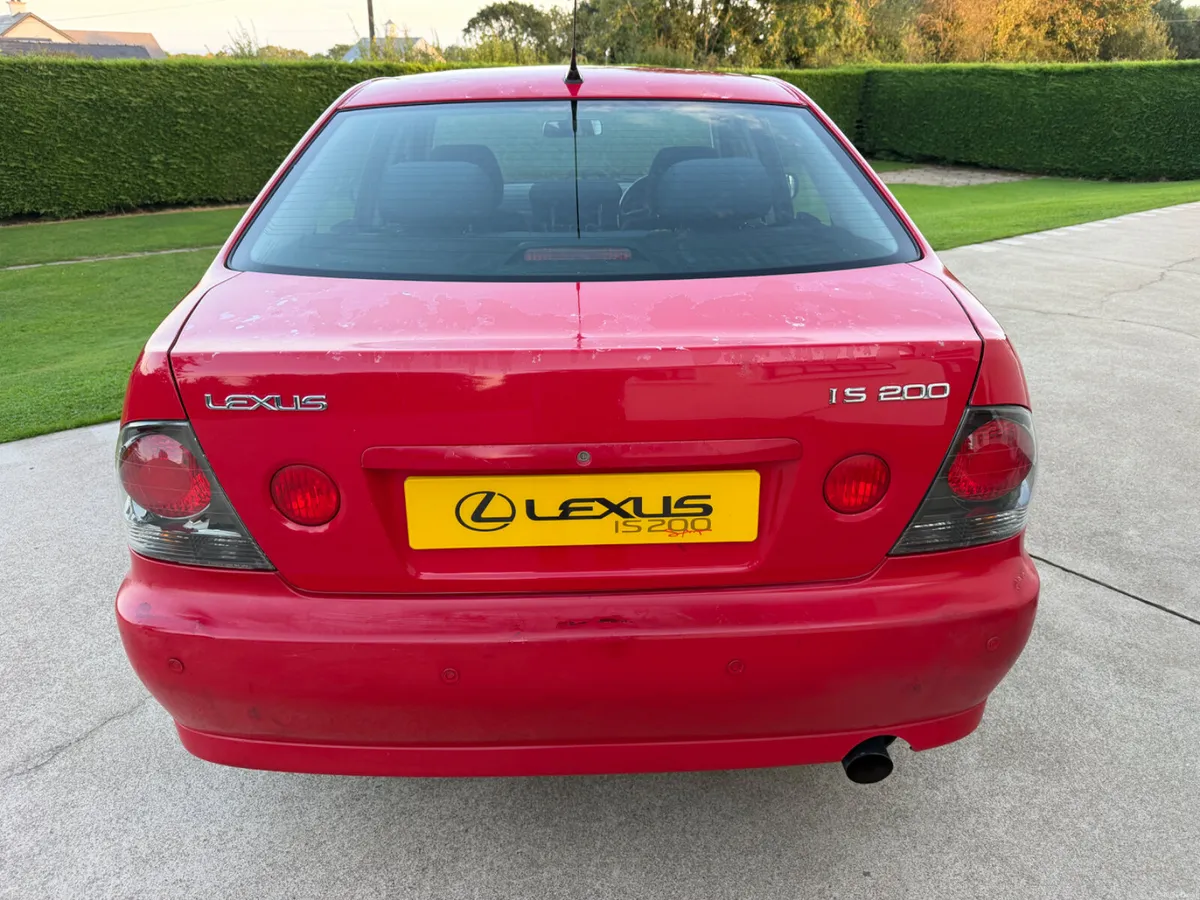 2003 LEXUS IS200 S AUTO - Image 5